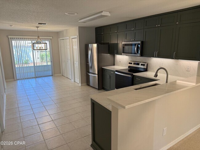 Building Photo - 187 Park Pl