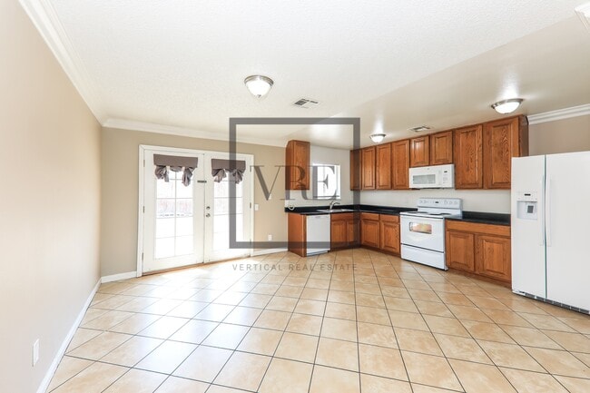 Building Photo - 52305 Avenida Carranza