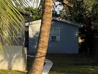 Building Photo - 12531 E Golf Dr