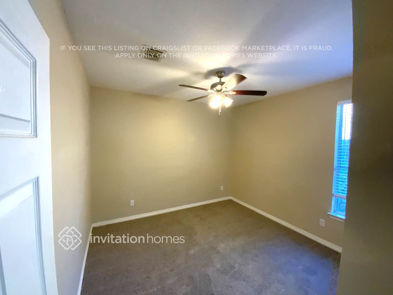 Building Photo - 2218 Summer Brook Dr