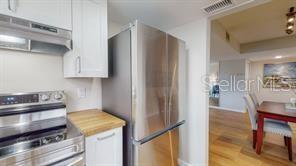 Building Photo - 1120 N Shore Dr NE