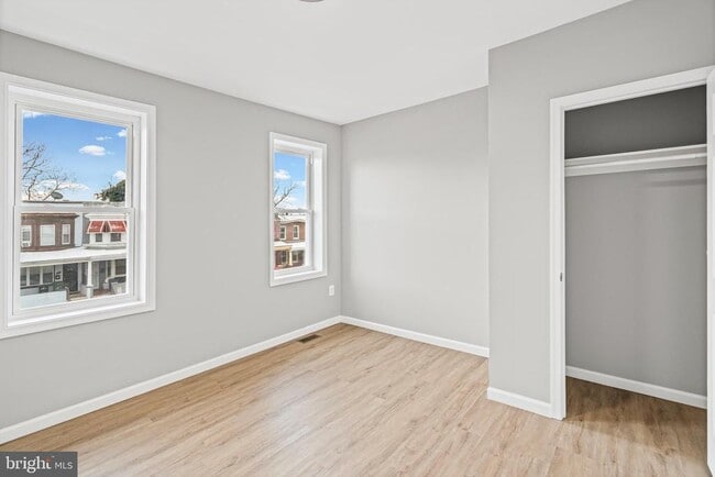 Building Photo - 3034 Arunah Ave