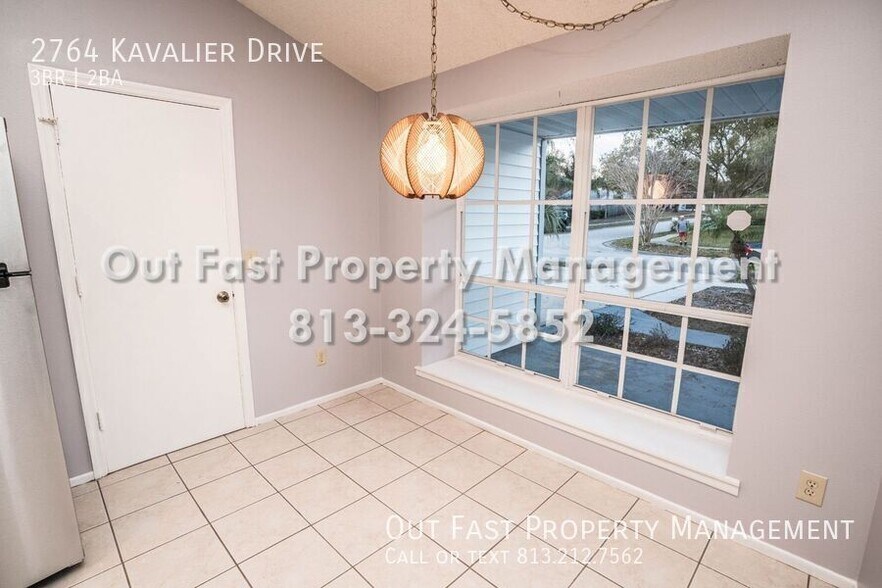 Building Photo - 2764 Kavalier Dr