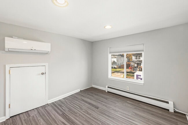 bedroom #3 - 428 N Center St