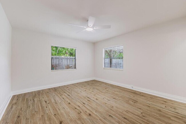 Building Photo - 1310 La Faunce Way