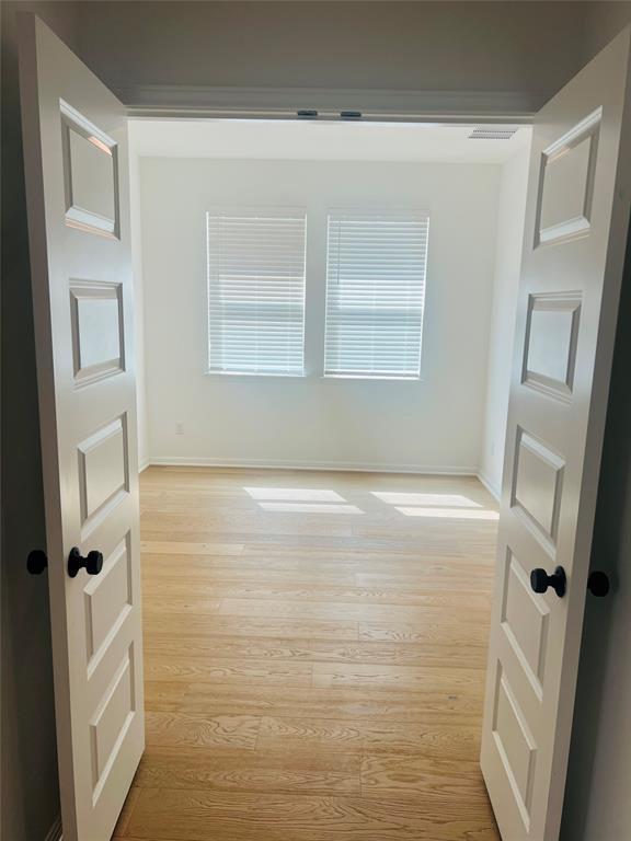 Building Photo - 4500 Modena Bay Bend