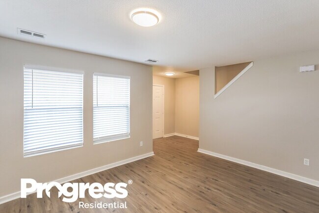 Building Photo - 8764 Stonebriar Ln