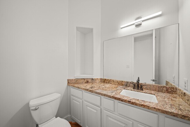 Building Photo - 9714 Braesmont Dr