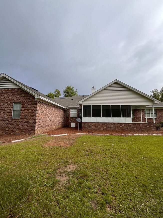 Building Photo - 5620 New Bethel Rd