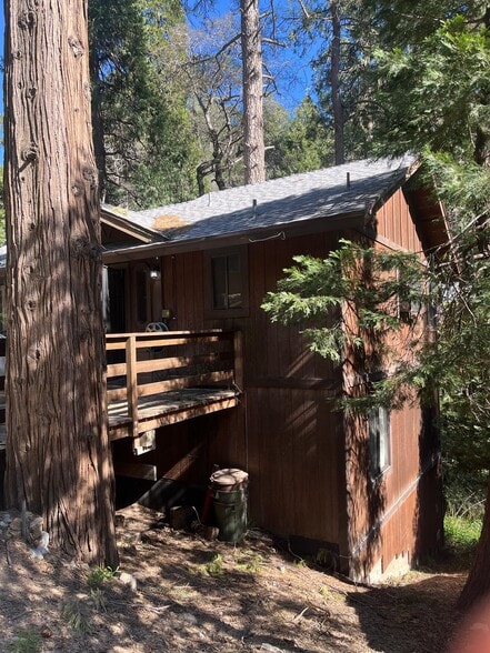 Building Photo - 932 Berne Dr