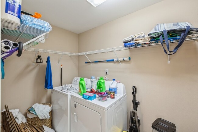 Building Photo - 7451 Harvest Village Ct
