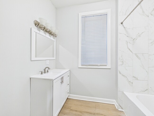 Building Photo - 6639 S Bishop St