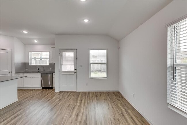 Building Photo - 1641 Catahoula Dr