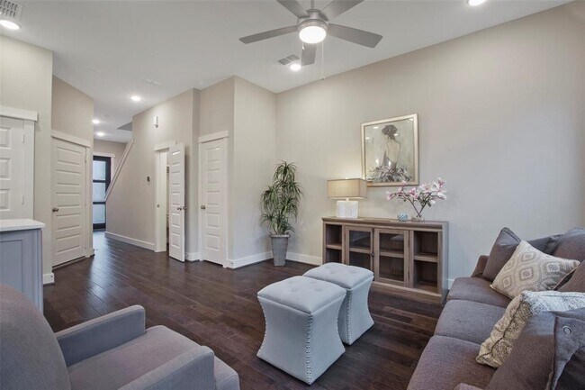 Building Photo - 12515 Holly Blue Ln