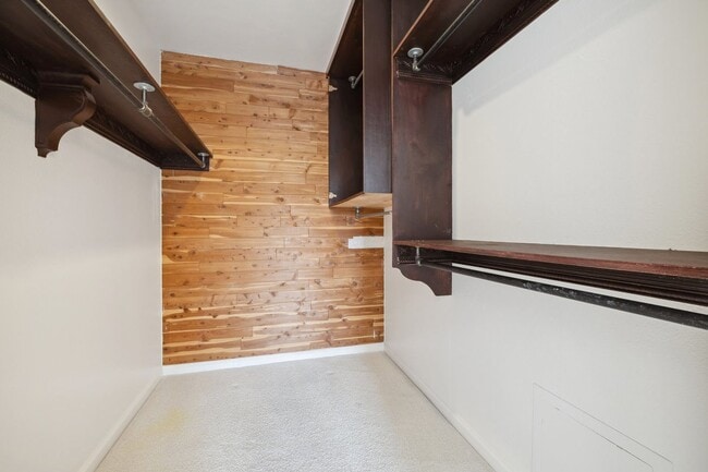 Building Photo - Seaview Hills Condo in Midtown Ventura