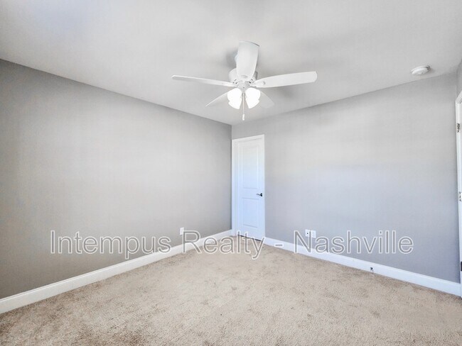 Building Photo - 1005 Maleventum Way