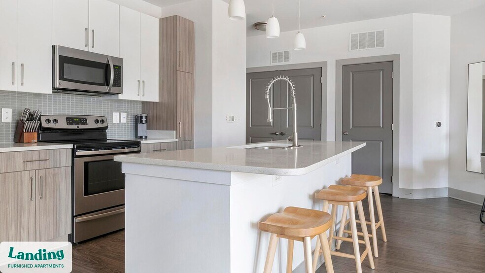 Building Photo - 930 Howell Mill Rd NW