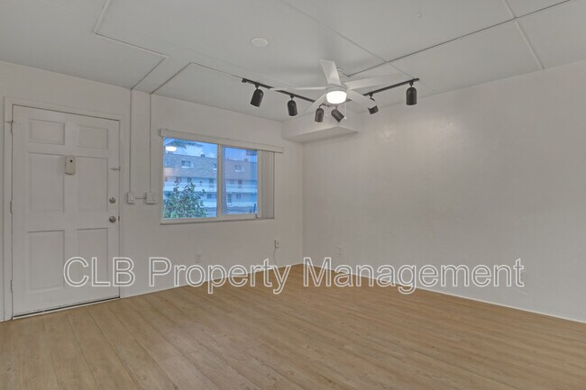 Building Photo - 60 Vining Ct