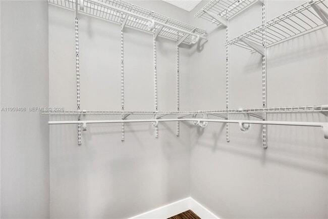 Building Photo - 10639 SW 113th Pl