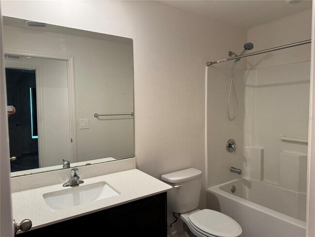 Building Photo - 2082 S Chamberlain Blvd