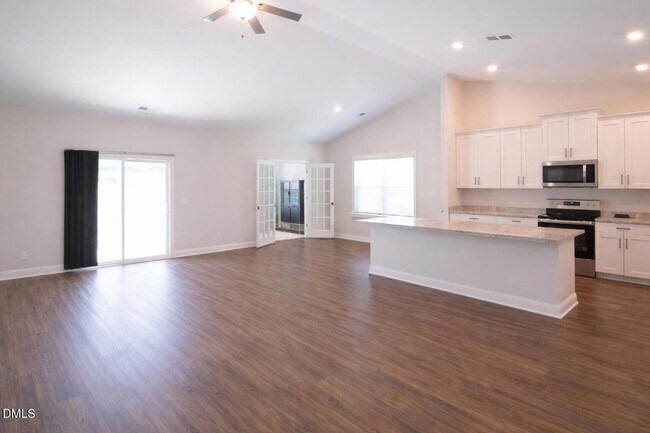 Building Photo - 108 Blue Hydrangea Wy