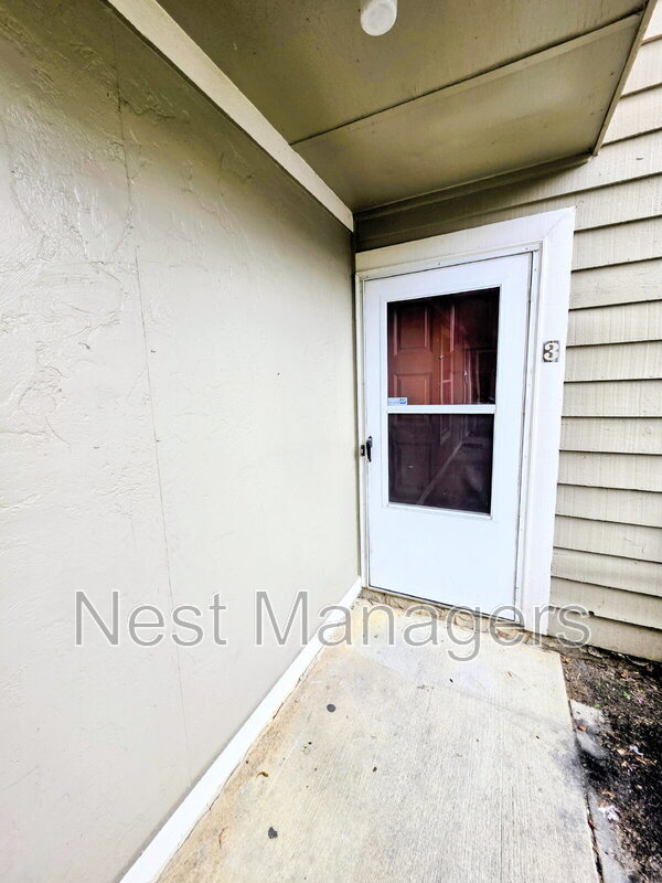 Building Photo - 6780 Willowbrook Dr