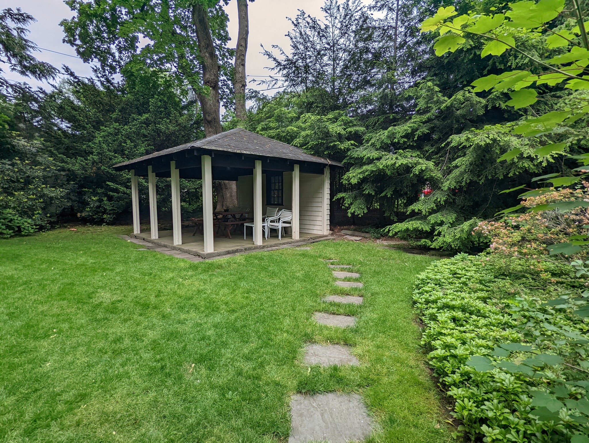 Building Photo - 82 Winsor Pl