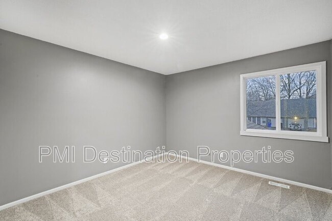 Building Photo - 16306 W 141st Terrace