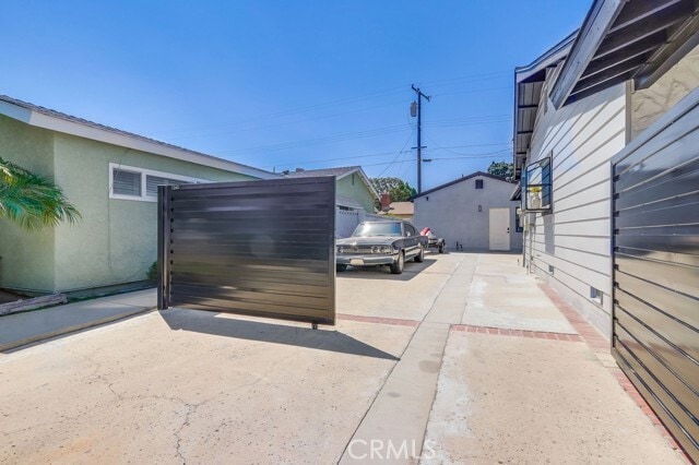 Building Photo - 1260 E Turin Ave