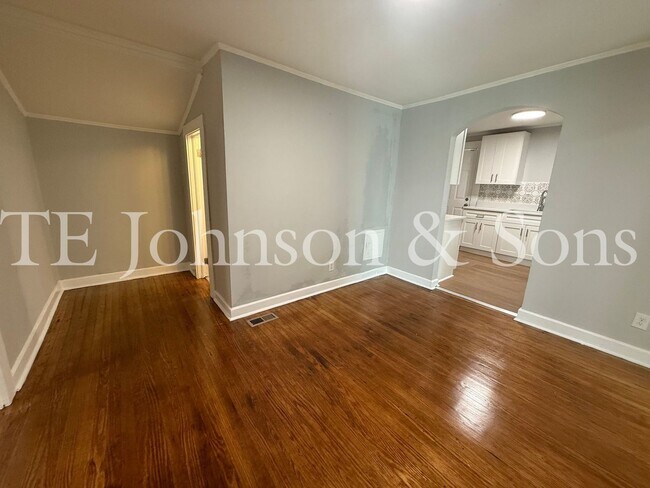 Building Photo - Charming Three Bedroom Home in Winston Sal...