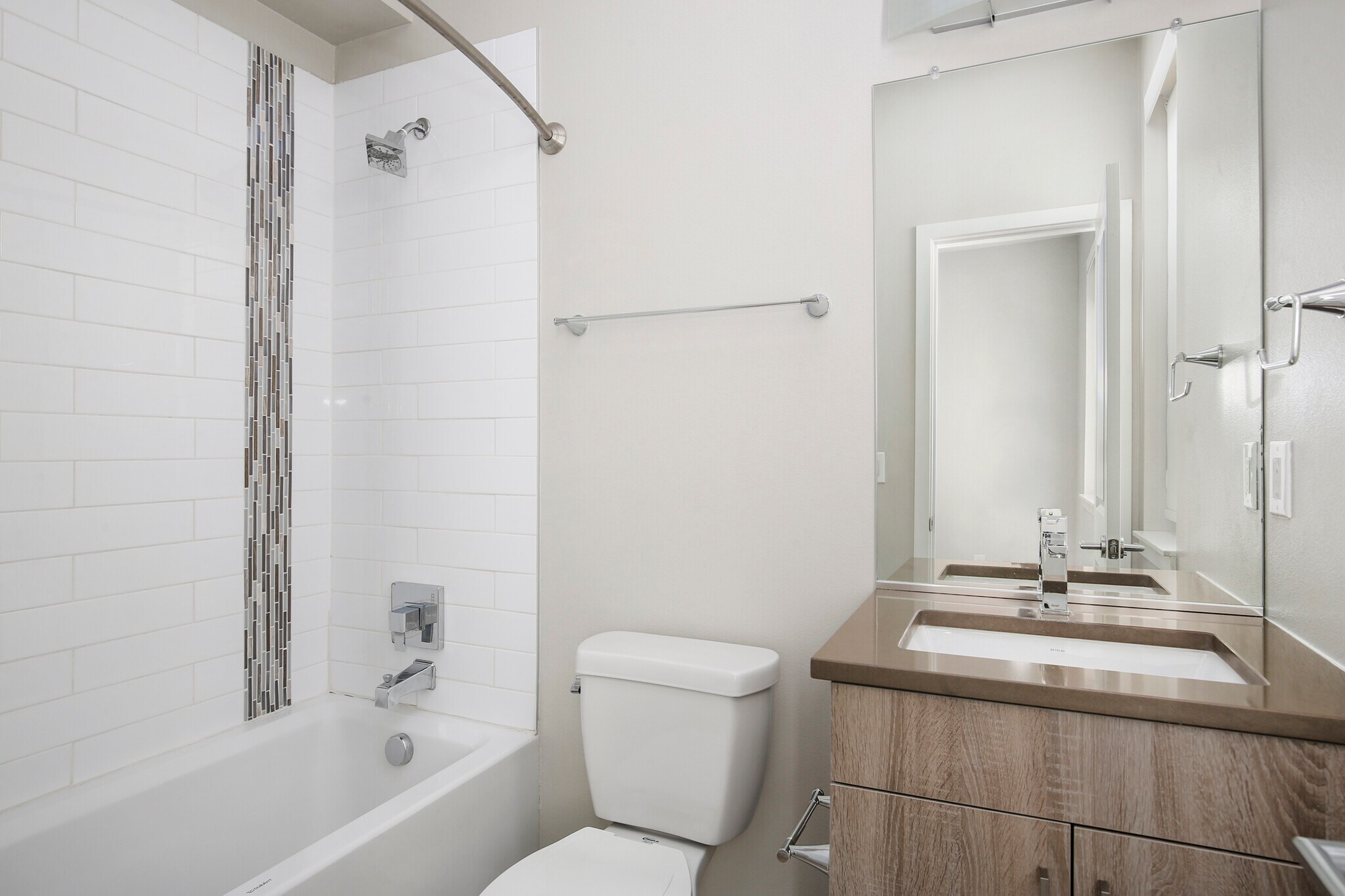 2nd bathroom - 2602 W 24th Ave