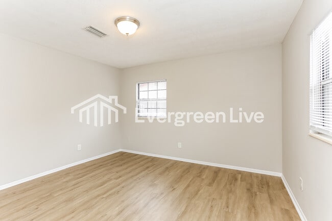 Building Photo - 7749 Arble Dr