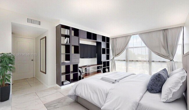 Building Photo - 1000 Parkview Dr