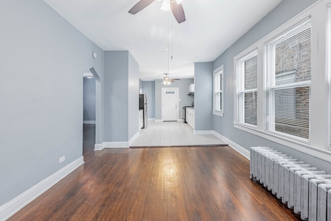 Building Photo - 7729 S Laflin St