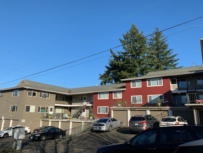 Primary Photo - Montavilla 2 Bedroom Top Floor Unit- Great...