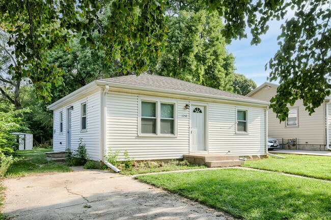 Primary Photo - 1156 Fairfield St