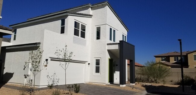 Building Photo - 15756 W Polk St
