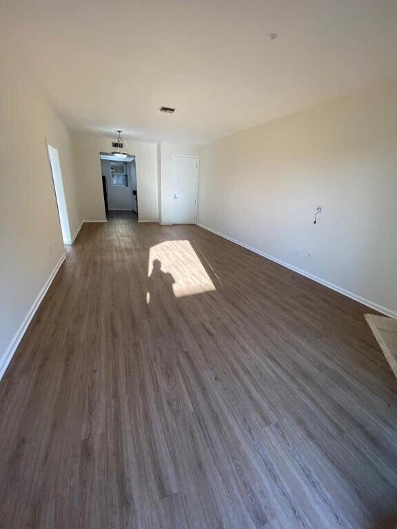 Interior Photo - 1725 Butler Ave