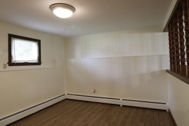 Building Photo - 116 Bliss St
