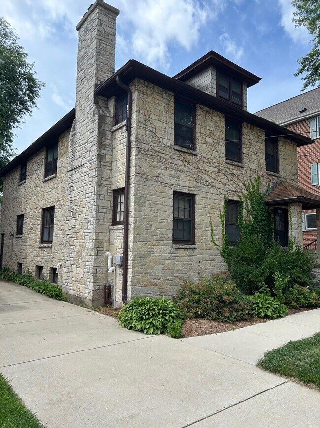 Building Photo - 2551 University Ave