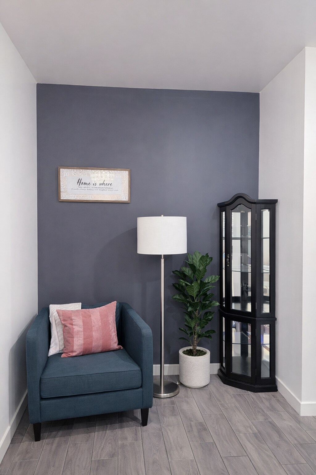 Building Photo - 8192 N 22nd Dr