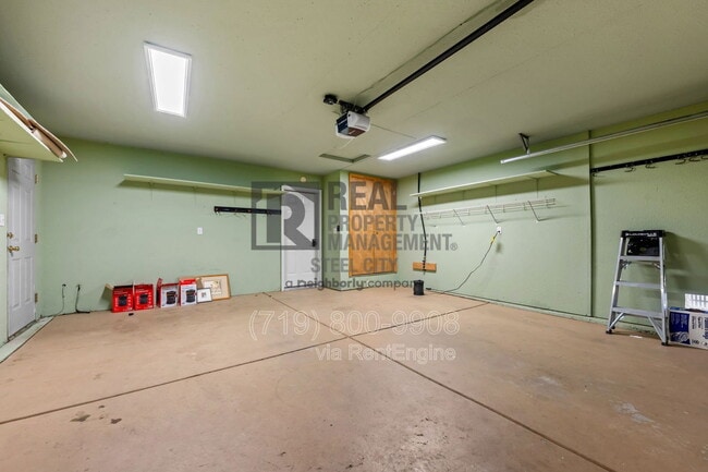 Building Photo - 842 Edna Way