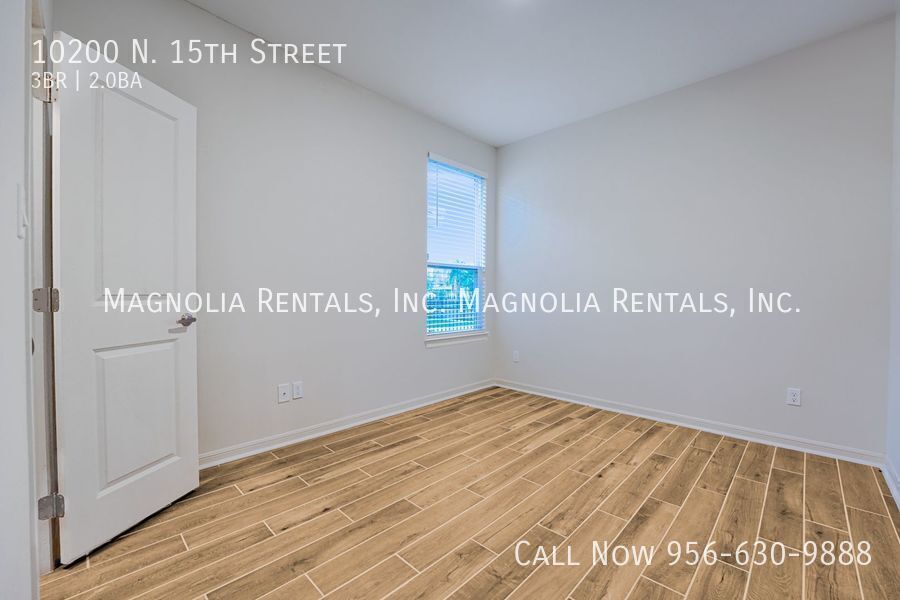 Building Photo - 10200 N 15th St