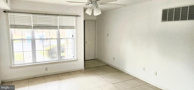 Building Photo - 1864 Gibson Rd