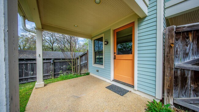 Building Photo - 5100 Lee Ave