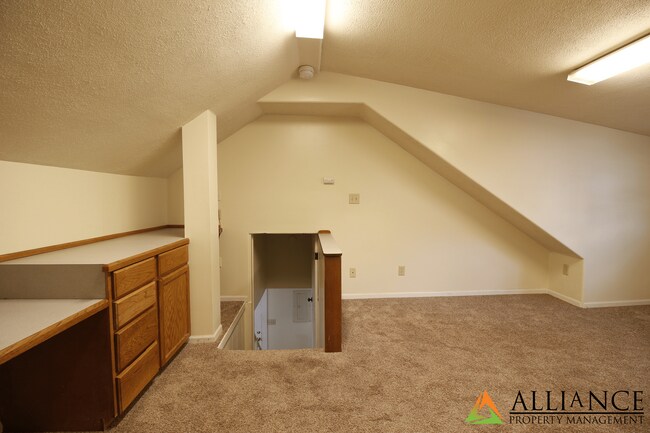 Building Photo - 321 Kearney St