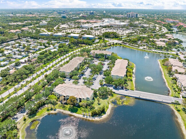 Building Photo - 2807 Veronia Dr