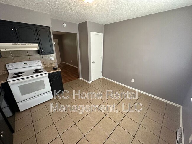 Building Photo - 420 N Jennings Rd