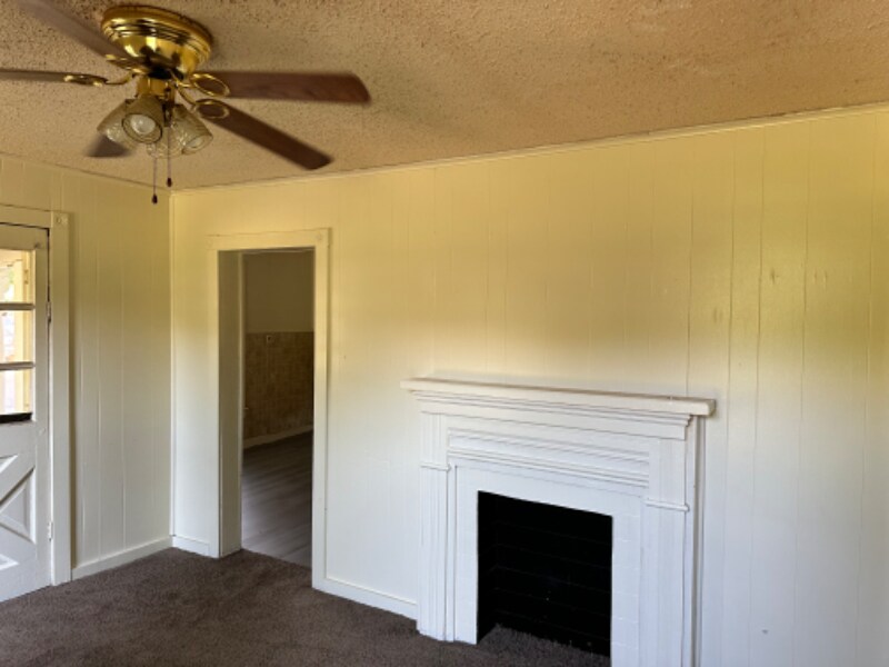 Building Photo - 3223 Pecan St