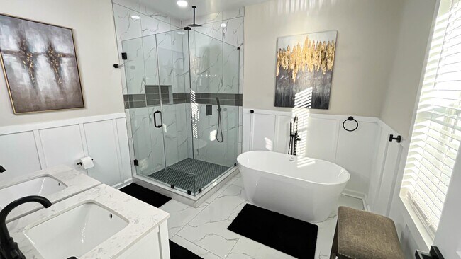 Building Photo - 2813 Mead Rd